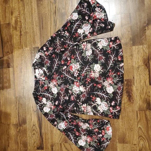 LOFT Tops - Womens Loft black floral top with bell sleeves size XS